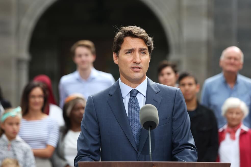 Las encuestas muestran que Trudeau, quien en sus inicios se alzó como una estrella de la política canadiense, compite codo a codo con el conservador Andrew Scheer. / AFP