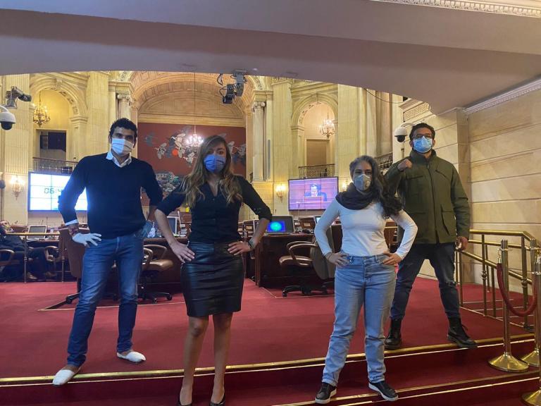 Cámara aprobó sesionar de forma semipresencial