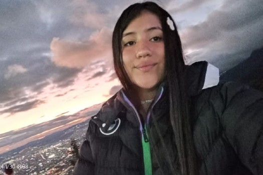 La joven de 15 años desapareció la mañana del sábado 11 de enero en el barrio Juan Pablo, en la localidad de Ciudad Bolívar, tras salir a una tienda cercana a su casa a comprar lo del desayuno.
