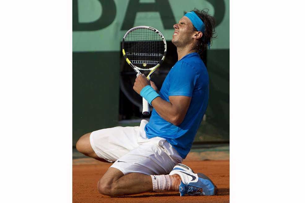 Para superar un dolor crónico en la espalda, el tenista español Rafael Nadal recurrió a un tratamiento en el que le inyectaron células madre. / EFE