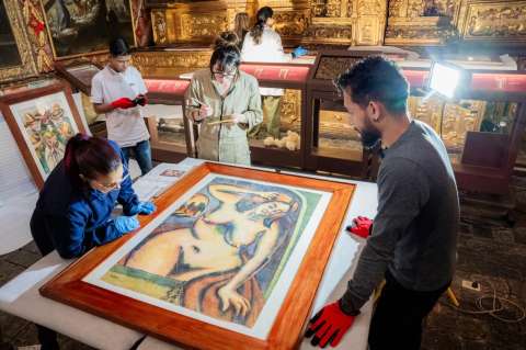 “La huida del convento”, la nueva exhibición que honra a Débora Arango a 20 años de su muerte
