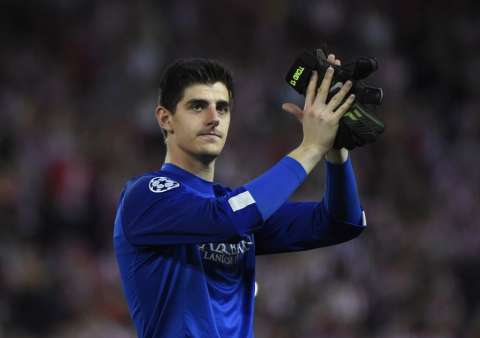 Courtois quiere regresar a Madrid por motivos familiares, según su agente