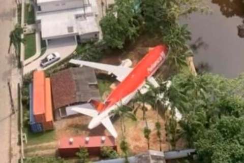 Avión de Avianca terminó en el patio de una casa en Brasil