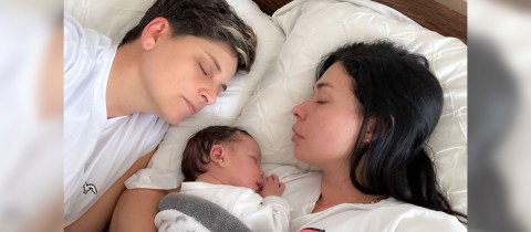 Camila Chaín y su esposa celebran primer mes de Tobías con lindas fotos y palabras