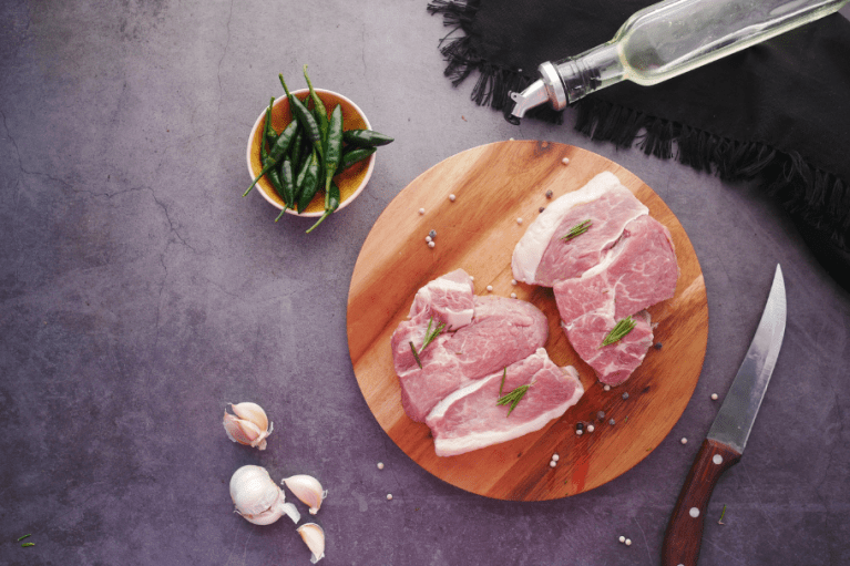 Receta: Carne de cerdo a la parrilla con marinada de limón y romero