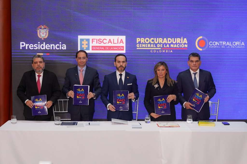 Presentación del "Libro de la Verdad" este martes.