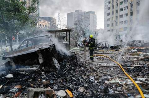 Un bombardeo contra Kiev, Ucrania, deja cerca de 20 muertos antes de la cumbre de la OTAN