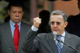 "Santos trata de negar que engañó al 90% de los electores": Uribe