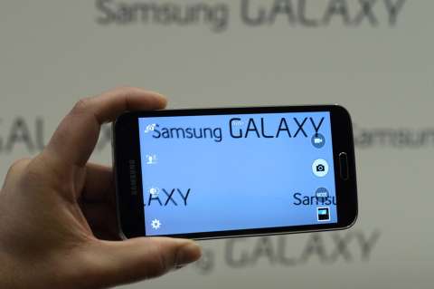 El futuro de los pagos, acercar su celular al datáfono
