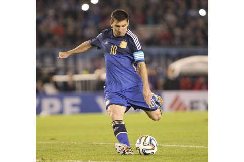 Messi, un extraterrestre sin corona
