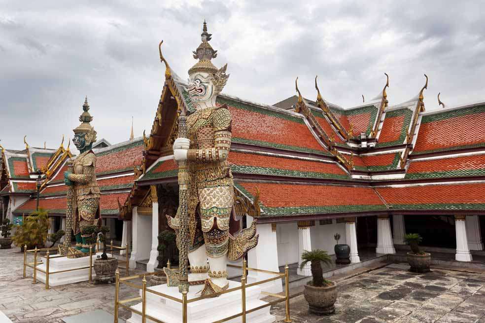 Bangkok tiene muchos atractivos, entre ellos el Palacio Real que se asemeja al domicilio divino donde reinan los dioses reencarnados. / 123rf