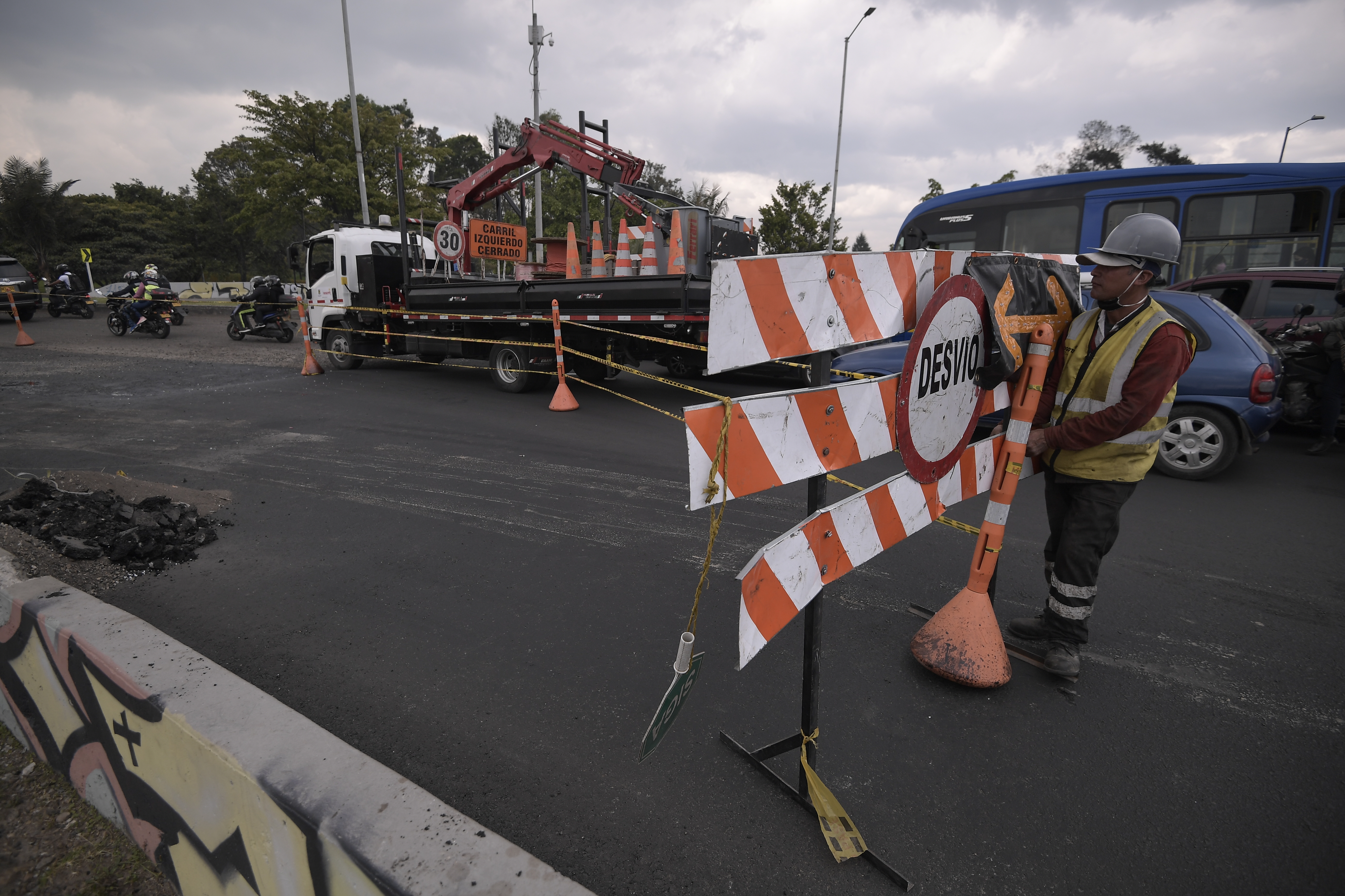 Tráfico en Bogotá, durante la temporada decembrina y por las obras en la Avenida 68.