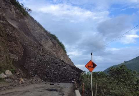 Cierran nuevamente la vía Medellín – Urabá por deslizamiento cerca a Cañasgordas