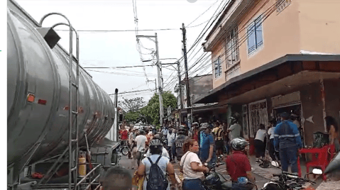 Bloquean vía en la que tractomula arrolló a niña de 9 años en Barrancabermeja