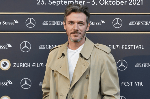 Actor Samuel Theis de “Anatomía de una caída” acusado de violación