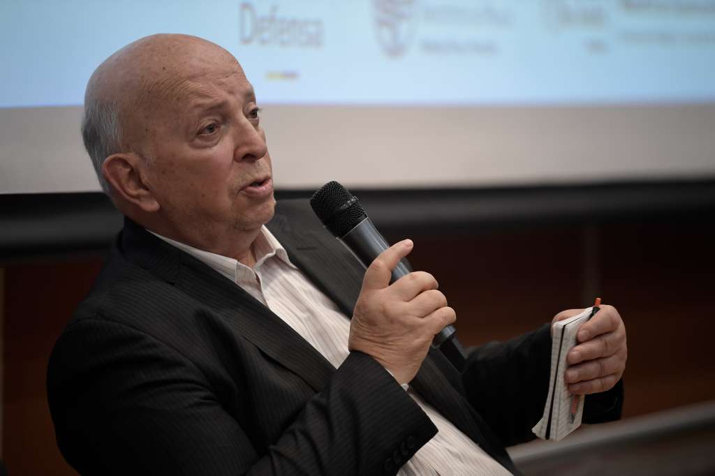 Consejero comisionado de paz en el foro "Proteger la vida y transformar los territorios: Seguridad y Paz Total", evento, convocado por el Ministerio de Defensa Nacional, la Universidad de los Andes y el Instituto de Paz de Estados Unidos (USIP).