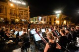 El viento y la música en la plaza de Cartagena
