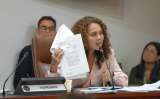 Ante críticas, ministra de Ciencia dice que sí cometió un error en su hoja de vida