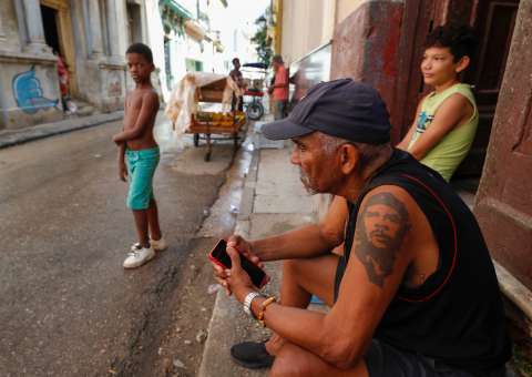 China lo admite: el modelo cubano ya no le sirve a la isla