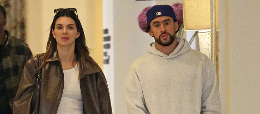 Un nuevo avance de la serie ‘The Kardashians’, habría dejado en evidencia que la modelo Kendall Jenner podría estar esperando a su primer hijo. ¿De Bad Bunny?