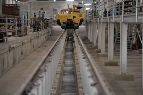 ¿Cómo funciona la fábrica de pilotes en la obra del Metro de Bogotá? Le contamos