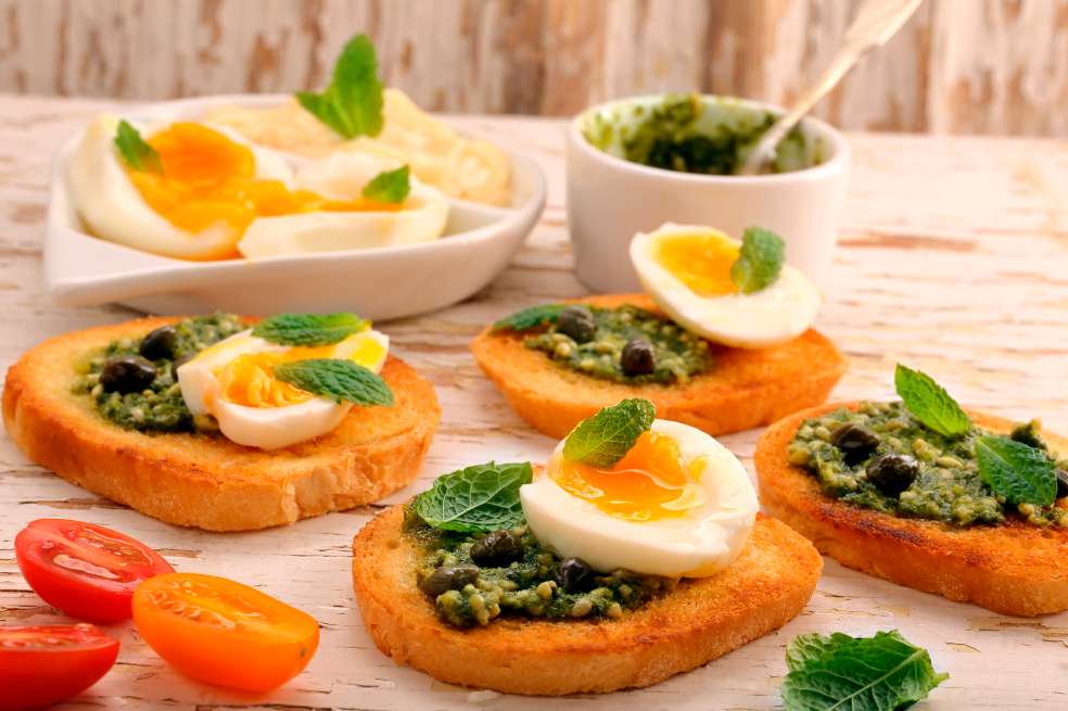 Preparación de huevos jammy en casa con tu freidora de aire