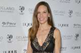 Hilary Swank y Philip Schneider se casaron en una boda secreta en el bosque