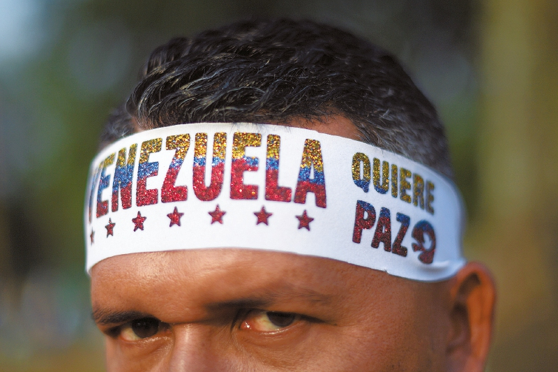 Grace Livingstone, profesora afiliada al Centro de Estudios Latinoamericanos de la Universidad de Cambridge, explica cuál sería la posición de Biden en la lucha contra las drogas y cómo responderá ante el régimen de Nicolás Maduro.