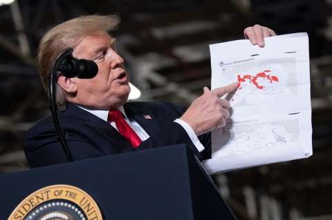 “Último reducto del Estado Islámico en Siria desaparecerá esta noche", Trump