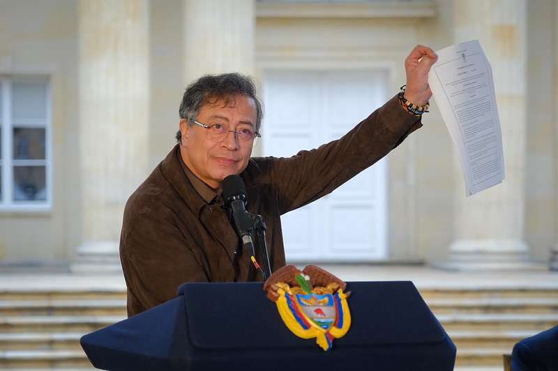 El presidente Gustavo Petro ordenó este viernes la desclasificación de los archivos del DAS.
