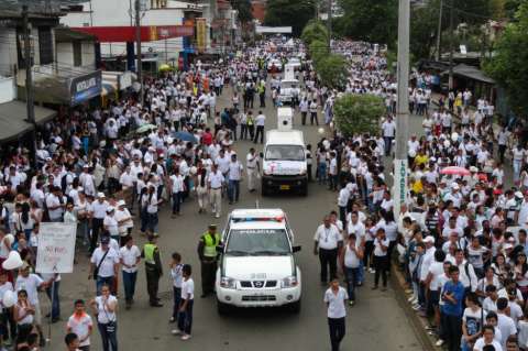 Marcha de rechazo a la masacre de niños en Caquetá