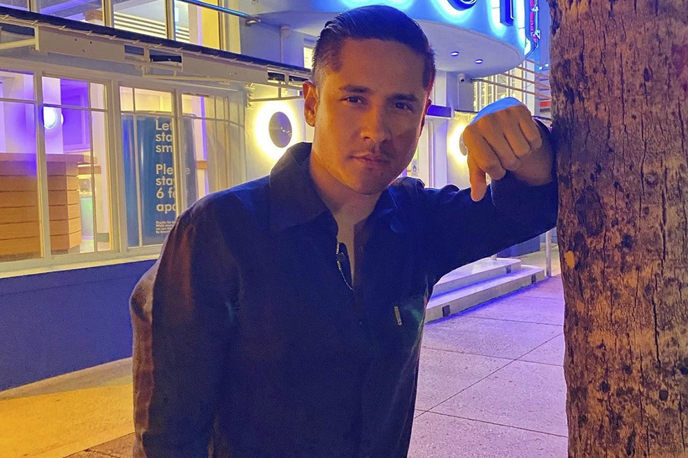 Juan Pablo Navarrete recuerda las charlas con el ídolo mexicano cuando abrió uno de sus conciertos en Bogotá.