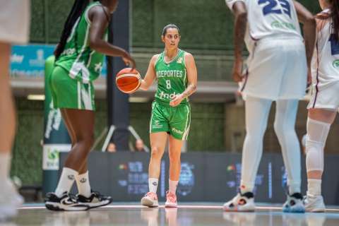 Carolina López y las “puras criollas” que luchan por el básquet femenino 