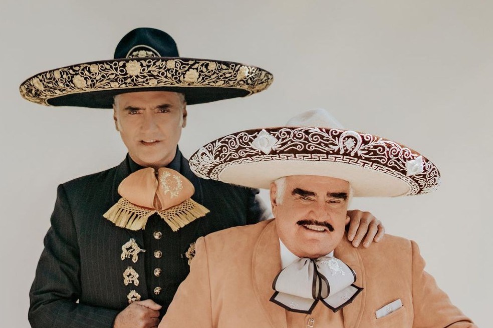 Tras la muerte del Charro de Huentitán, se conoció una entrevista en la que el ídolo mexicano explicó la razón por la que su hijo Alejandro Fernández decidió dejar de cantar a su lado.