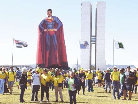 A Moro, héroe anticorrupción de Brasil, se le cayó la máscara