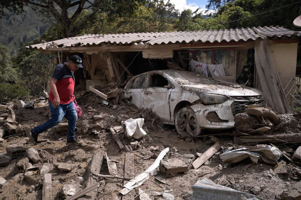 En la madrugada de este martes 18 de julio de 2023, una avalancha se presentó en la vereda Naranjal del municipio de Quetame, Cundinamarca, en inmediaciones del peaje del sector que comunica a Bogotá con Villavicencio.