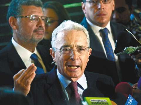 Uribismo pide militarizar las calles por expresiones en el paro nacional y vandalismo