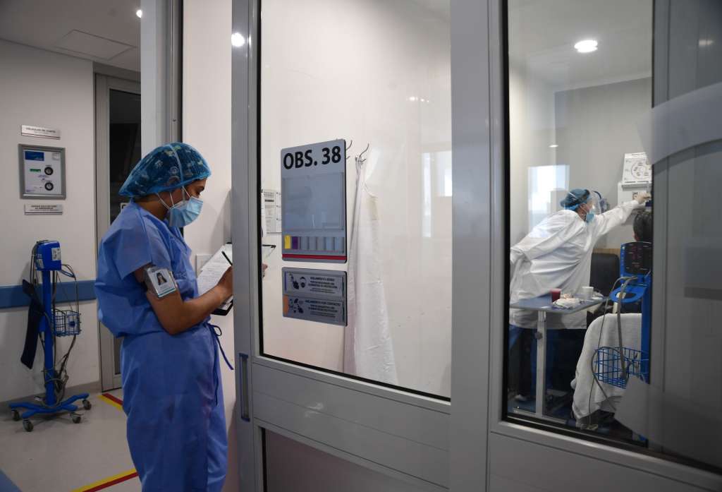 Uno de los indicios de las dificultades es el constante llamado de asociaciones de pacientes sobre falta de medicamentos.