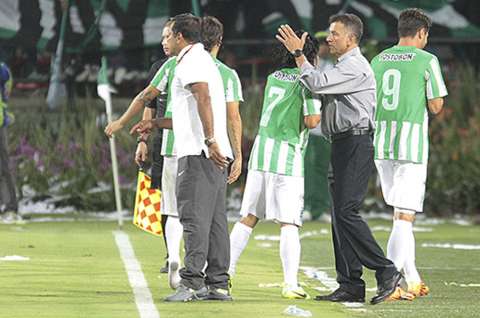 Atlético Nacional ganó y pintó de verde el clásico antioqueño