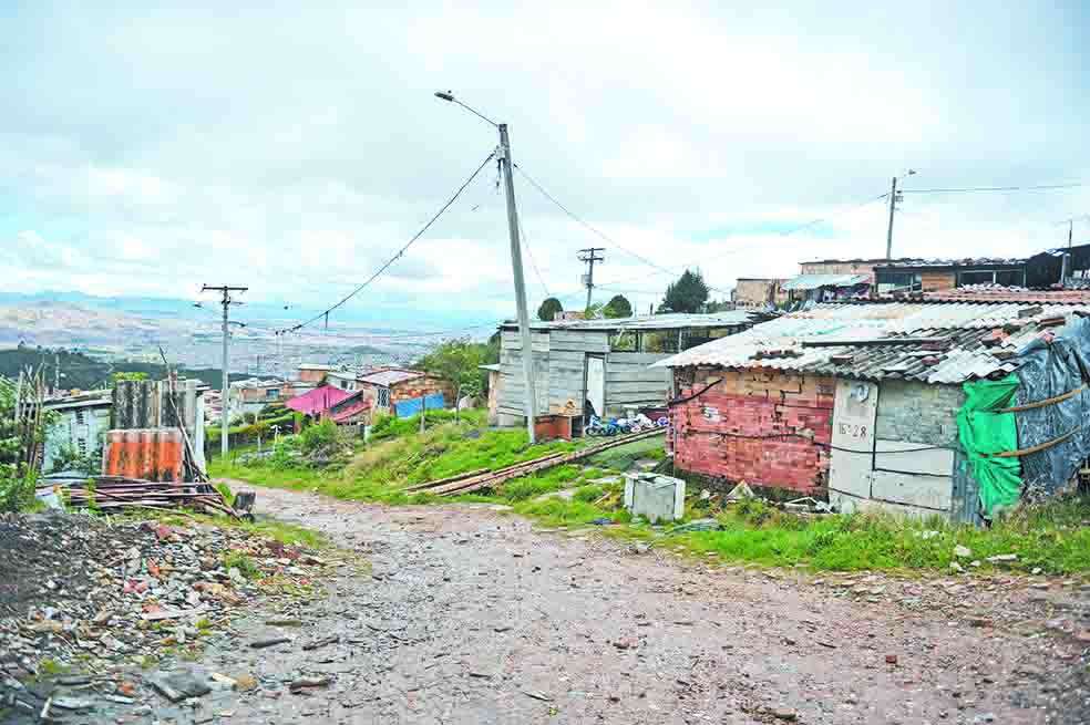 La Arboleda está hoy en la mira del Distrito para un proyecto de vivienda. Sus habitantes están divididos. Gustavo Torrijos