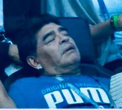 Maradona se descompuso en el estadio tras el partido Argentina-Nigeria