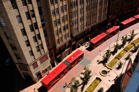 Pros y contras de cambios de rutas de TransMilenio en Eje Ambiental
