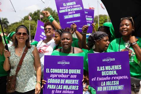 La despenalización del aborto queda fuera de reforma penal en República Dominicana