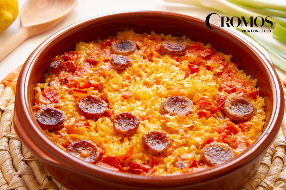 Con este paso a paso puedes hacer un increíble arroz a la valenciana con un toque latino.
