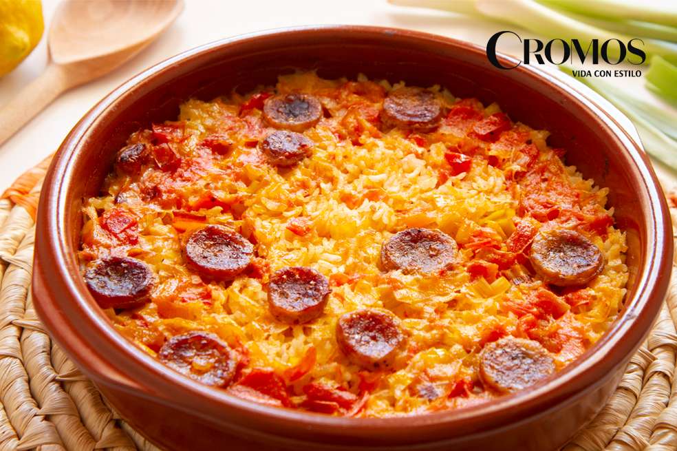 Con este paso a paso puedes hacer un increíble arroz a la valenciana con un toque latino.