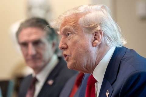 Trump presenta un presupuesto ultraconservador, centrado en la seguridad