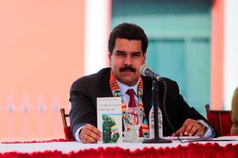 Maduro: a Capriles le da rabia ver a Chávez sonreír