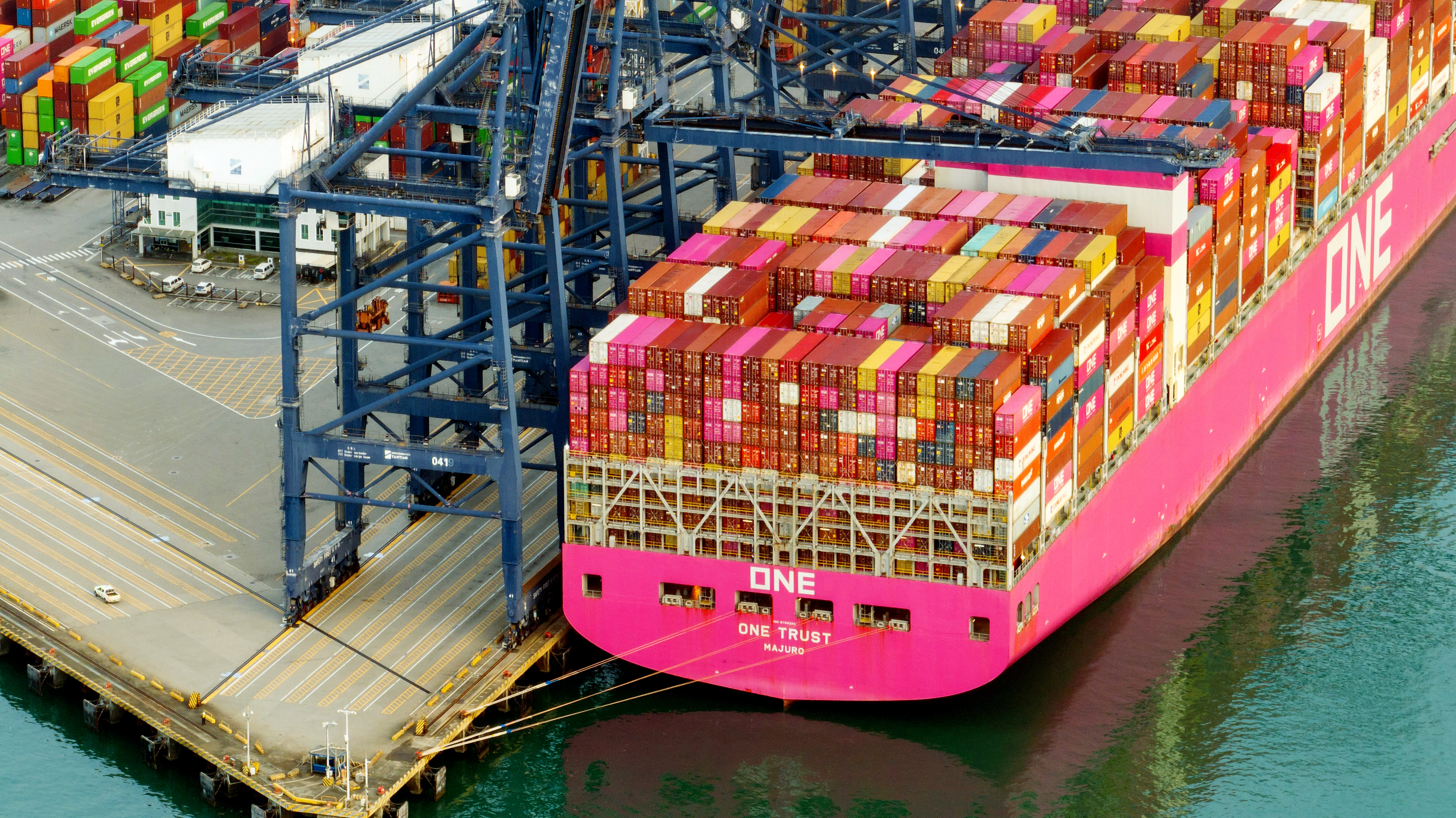 Hundreds of billions of dollars in Chinese goods will still face an extra tariff of 145% if companies continue to ship to the US. Photographer: Qilai Shen/Bloomberg