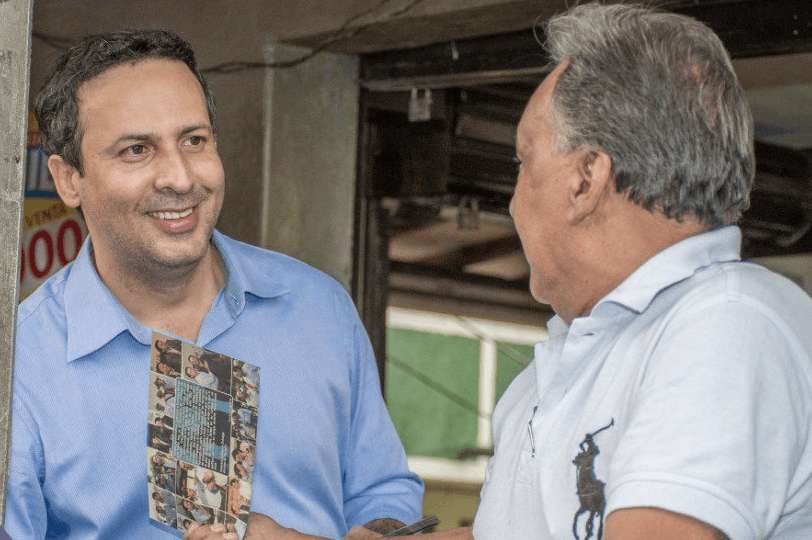Santiago Gómez, candidato a la Alcaldía de Medellín, asegura que representa la forma de gobernar del actual alcalde, Federico Gutiérrez. / Cortesía