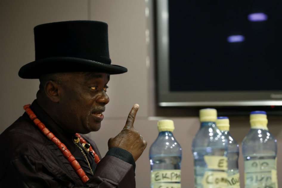 El jefe tribal Emere Godwin Bebe Okpabi. /AFP
